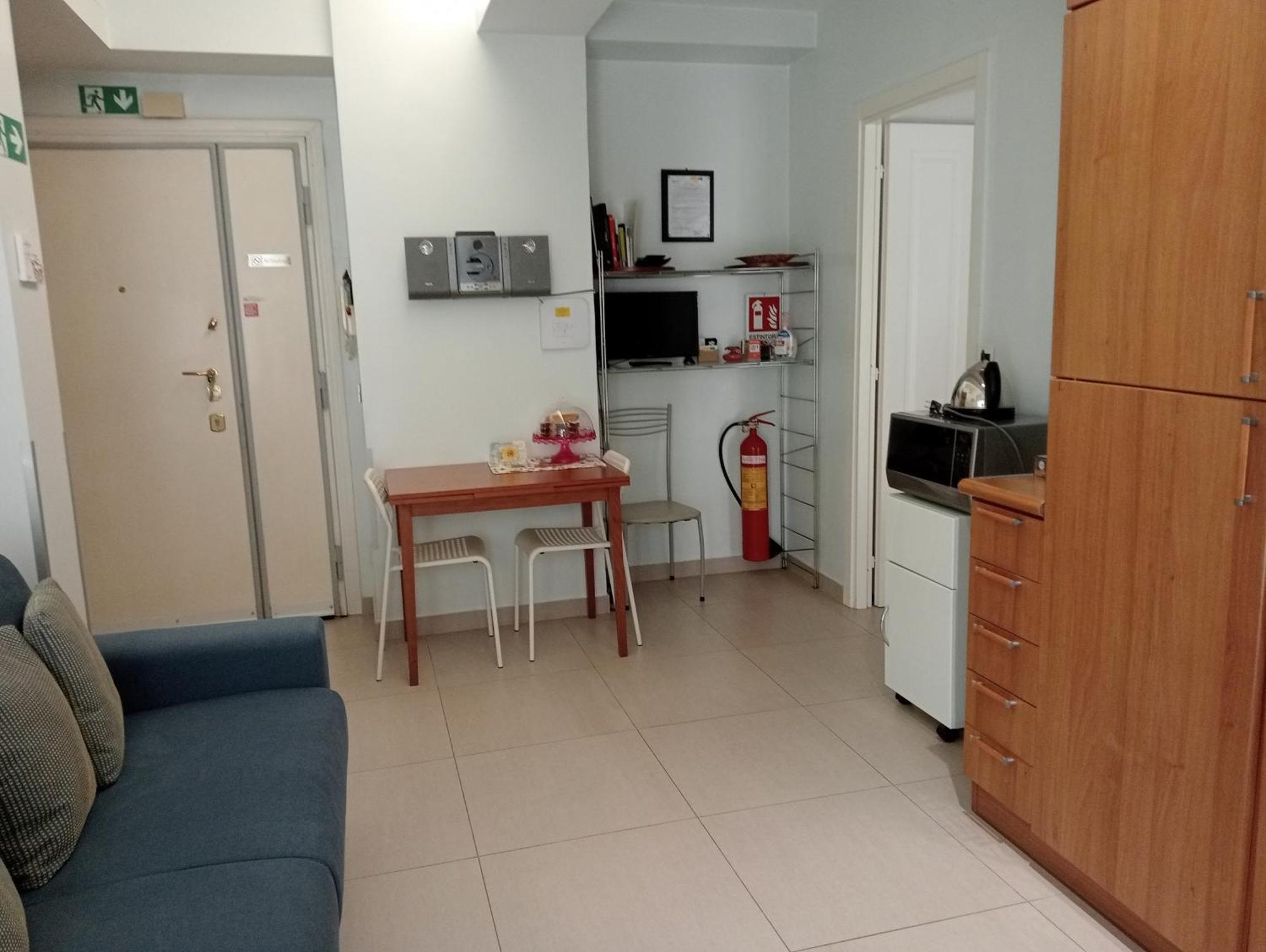 Temporary Home Roma - Rome — Photos 1